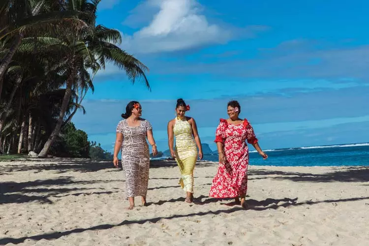 Spaziergang am Vavau Beach, Samoa